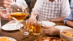 Tee aterian jälkeen: tapa vai ylimääräinen rasitus elimistölle?